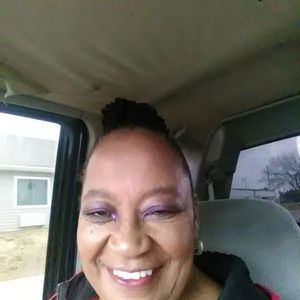 Meet your Posher, Priscilla